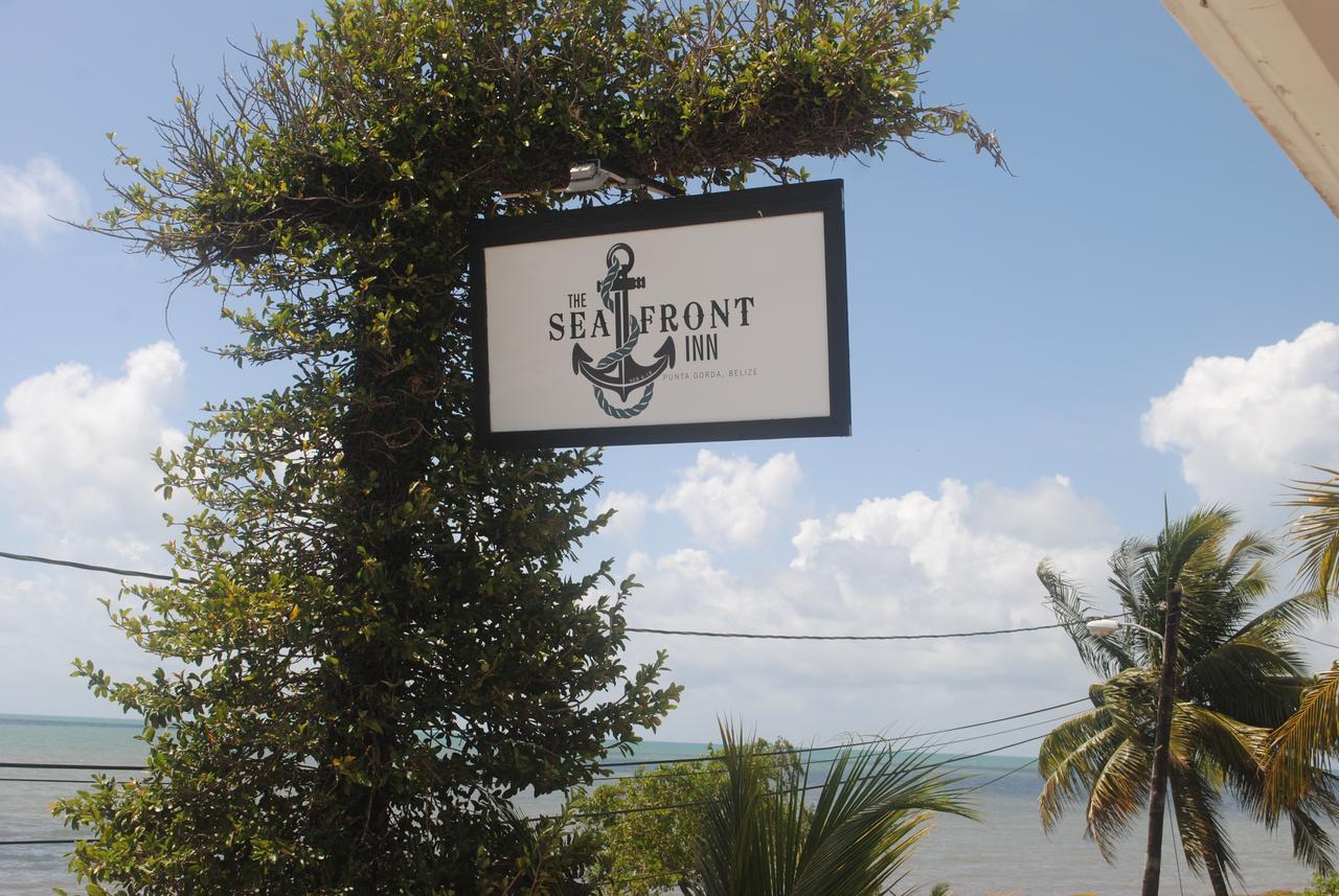 The Sea Front Inn Пунта Горда Екстериор снимка