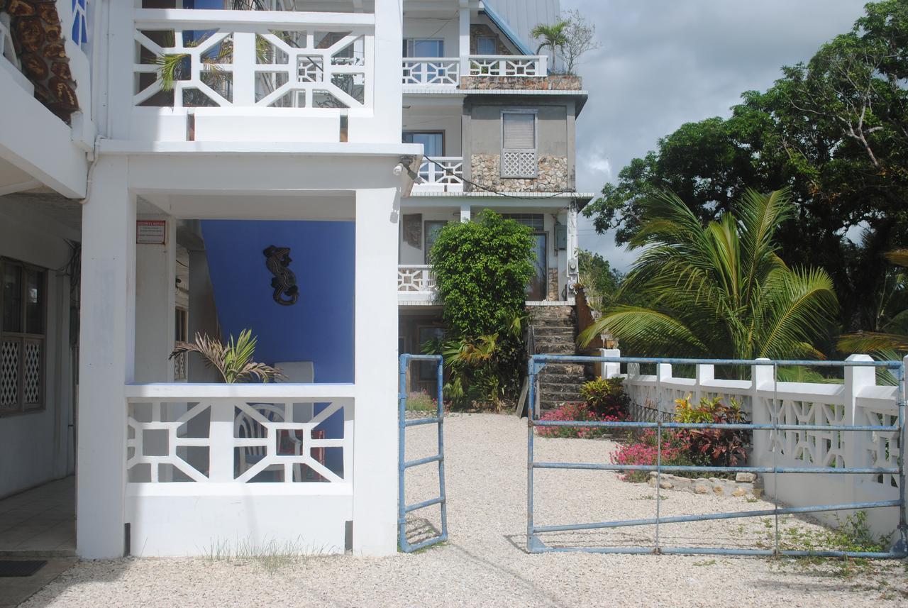 The Sea Front Inn Пунта Горда Екстериор снимка
