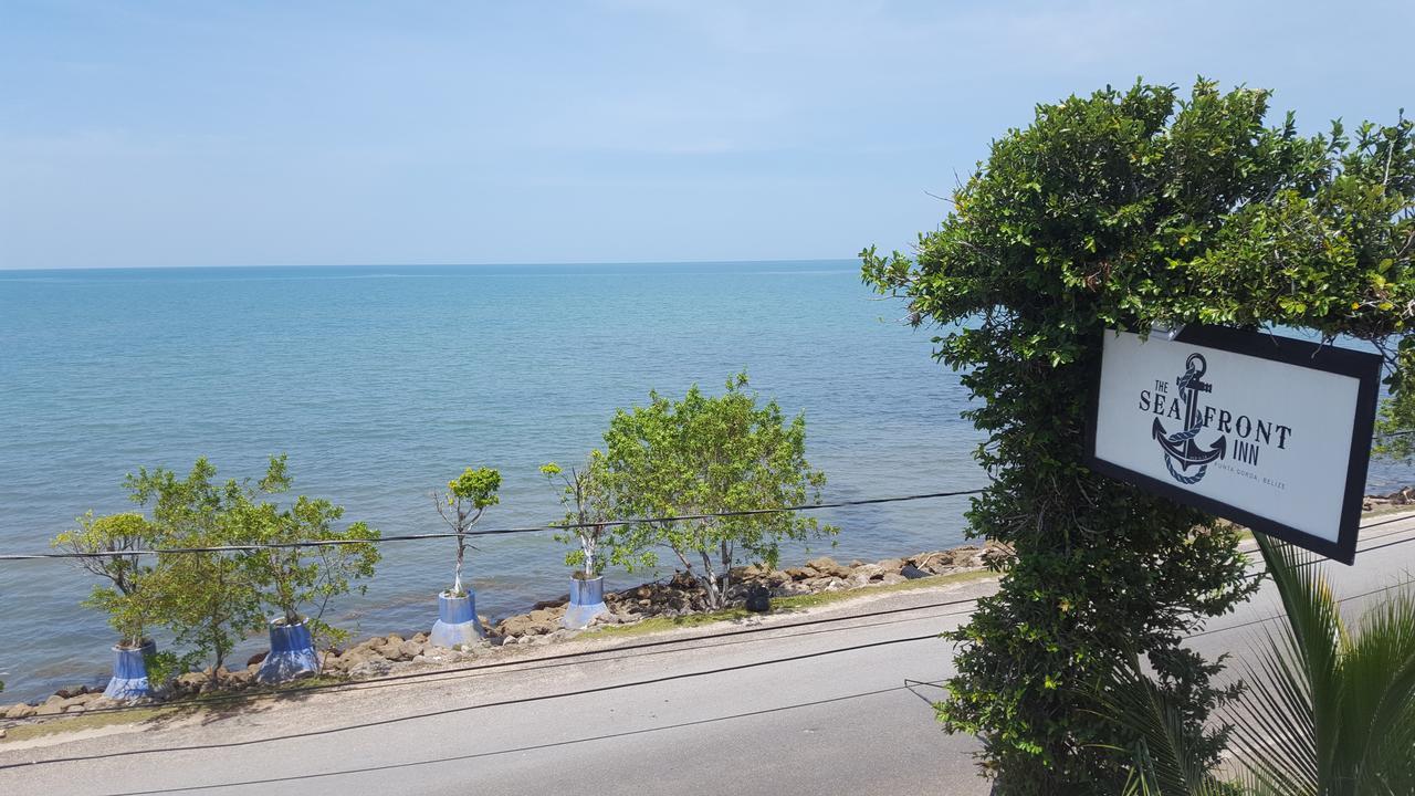 The Sea Front Inn Пунта Горда Екстериор снимка